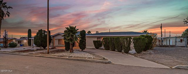2704 TAYLOR Avenue, El Paso, TX 79930
