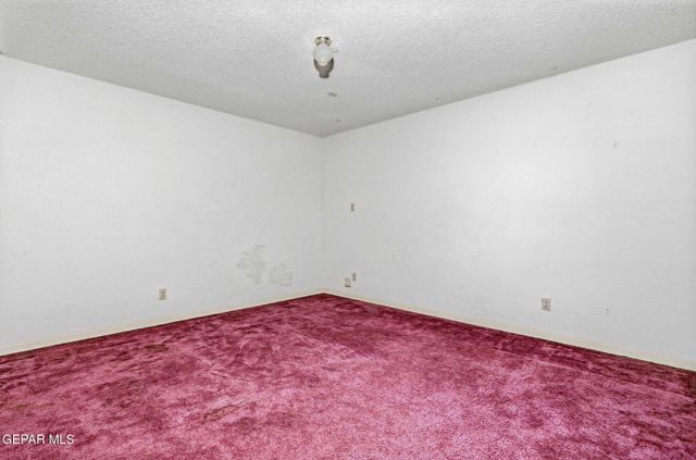 2704 TAYLOR Avenue, El Paso, TX 79930