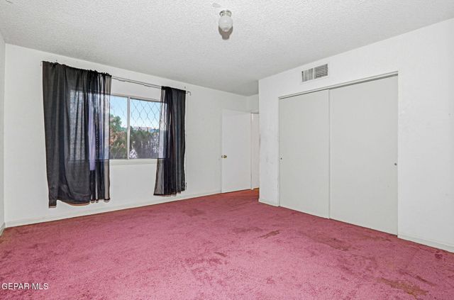 2704 TAYLOR Avenue, El Paso, TX 79930