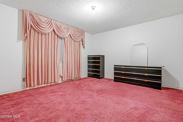 2704 TAYLOR Avenue, El Paso, TX 79930