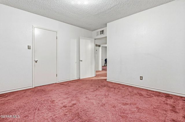 2704 TAYLOR Avenue, El Paso, TX 79930