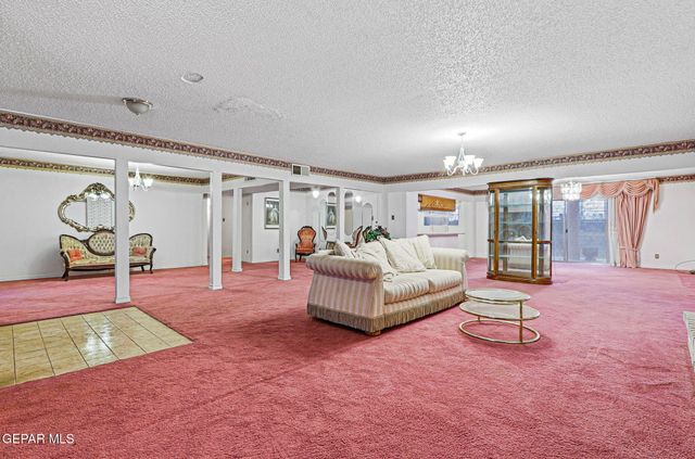 2704 TAYLOR Avenue, El Paso, TX 79930