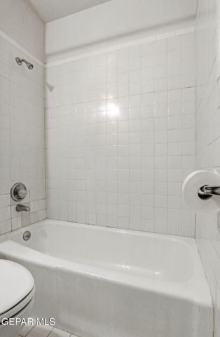 2704 TAYLOR Avenue, El Paso, TX 79930