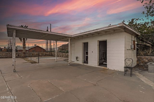 2704 TAYLOR Avenue, El Paso, TX 79930