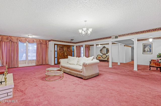 2704 TAYLOR Avenue, El Paso, TX 79930