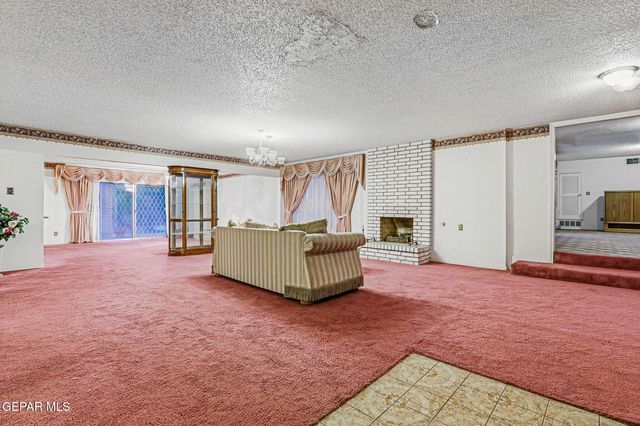 2704 TAYLOR Avenue, El Paso, TX 79930
