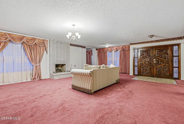 2704 TAYLOR Avenue, El Paso, TX 79930