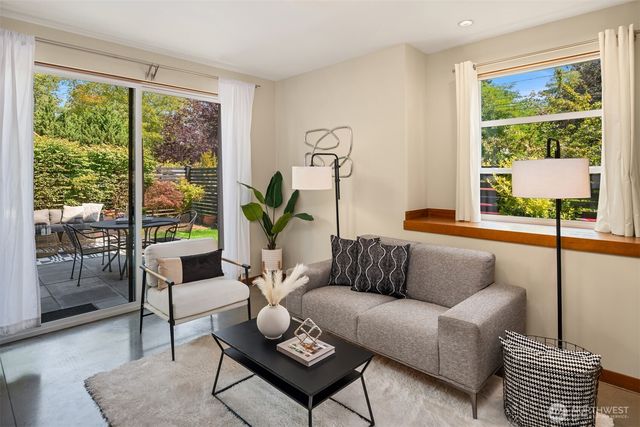1620 E Alder Street, Seattle, WA 98122