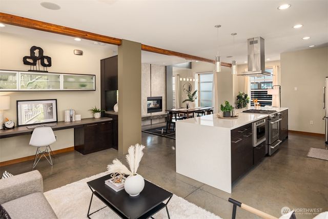 1620 E Alder Street, Seattle, WA 98122