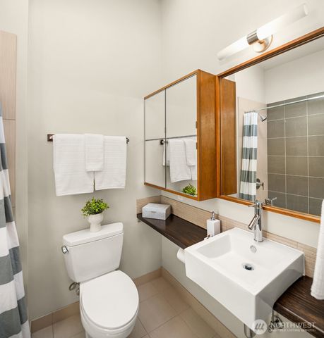 1620 E Alder Street, Seattle, WA 98122