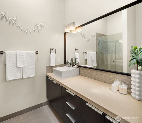 1620 E Alder Street, Seattle, WA 98122