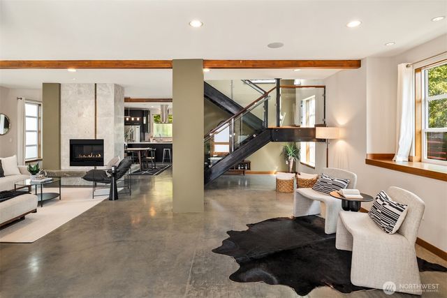 1620 E Alder Street, Seattle, WA 98122