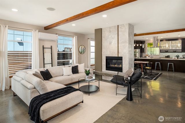 1620 E Alder Street, Seattle, WA 98122