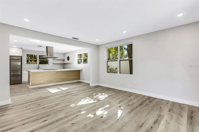 218 32ND STREET W, Bradenton, FL 34205