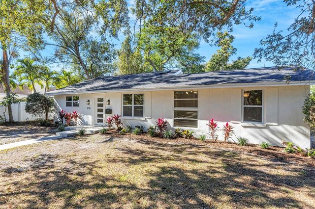 218 32ND STREET W, Bradenton, FL 34205