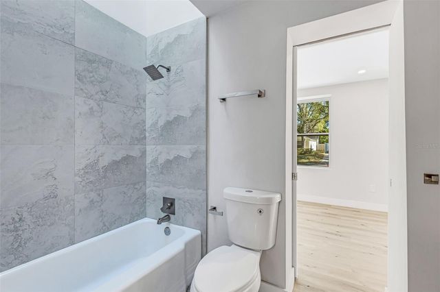 218 32ND STREET W, Bradenton, FL 34205