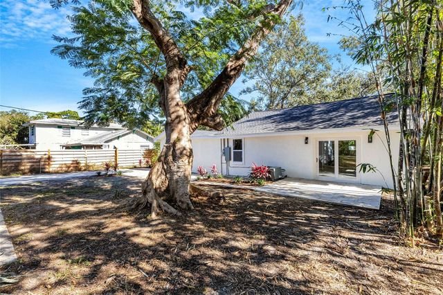 218 32ND STREET W, Bradenton, FL 34205