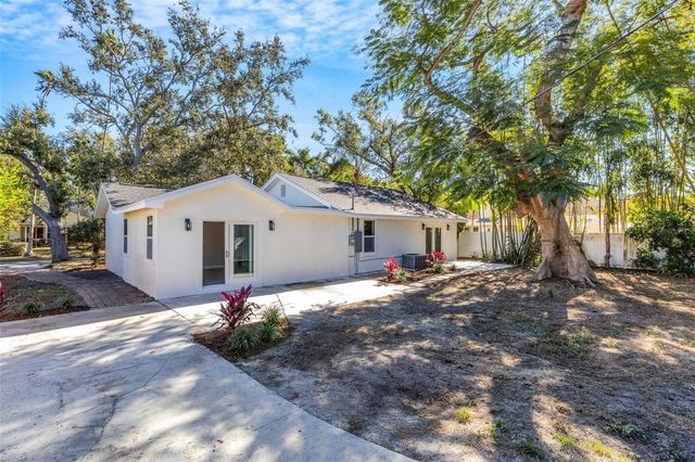 218 32ND STREET W, Bradenton, FL 34205