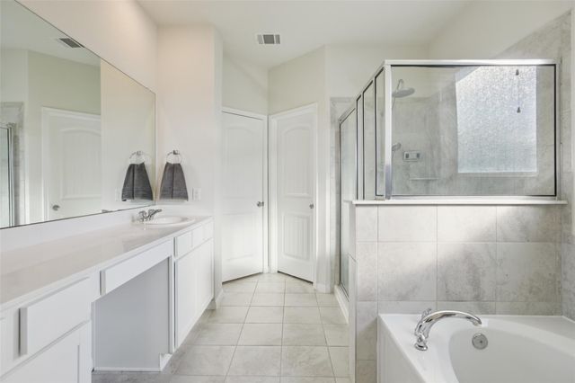 19101 Kimberlite DR, Pflugerville, TX 78660