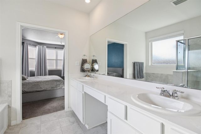 19101 Kimberlite DR, Pflugerville, TX 78660