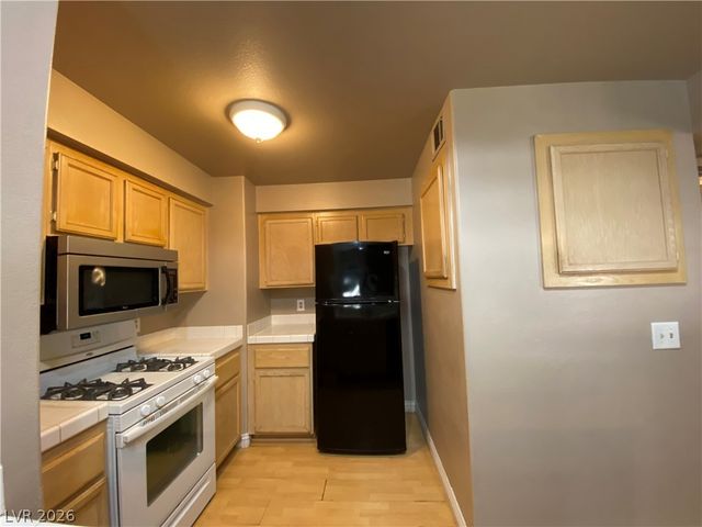 2251 Wigwam Parkway 1722, Henderson, NV 89074