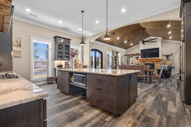 107 Chinook Drive, Hot Springs, AR 71913