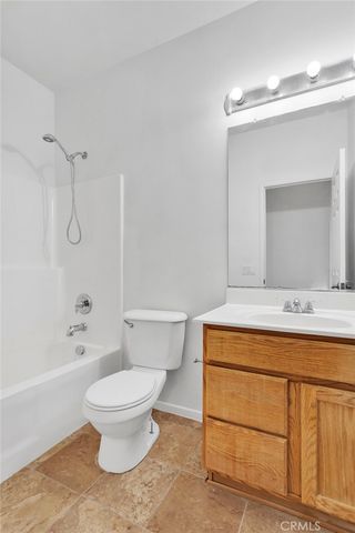 11843 Desert Glen, Adelanto, CA 92301
