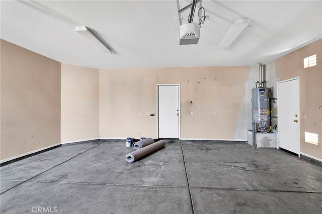 11843 Desert Glen, Adelanto, CA 92301