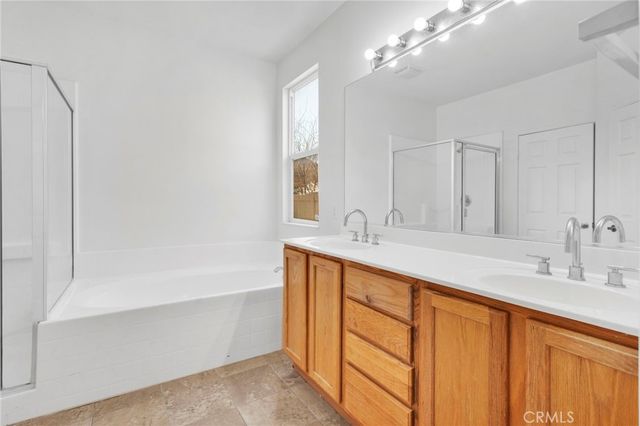11843 Desert Glen, Adelanto, CA 92301
