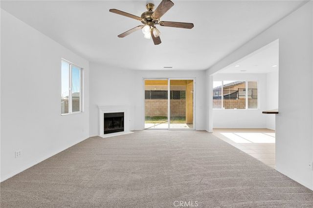 11843 Desert Glen, Adelanto, CA 92301