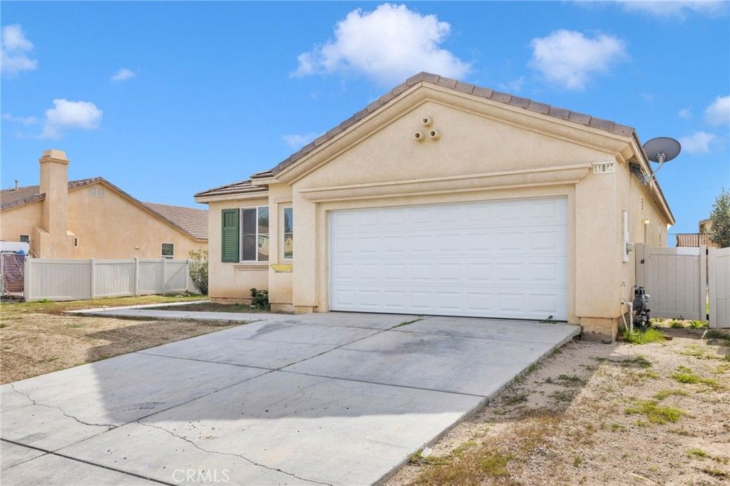 11843 Desert Glen, Adelanto, CA 92301