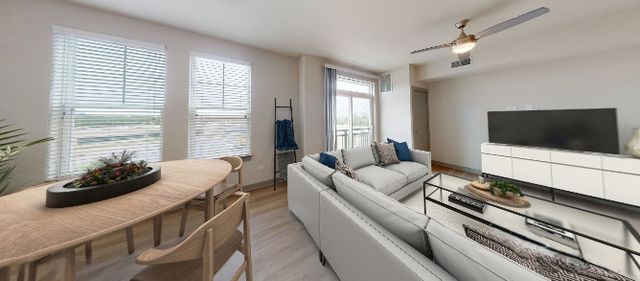 690 E Algonquin Road 3211, Schaumburg, IL 60173