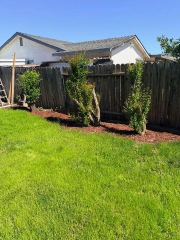 7368 BORBA, Sacramento, CA 95828