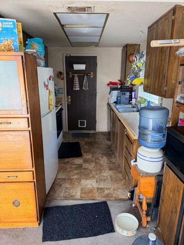 7368 BORBA, Sacramento, CA 95828