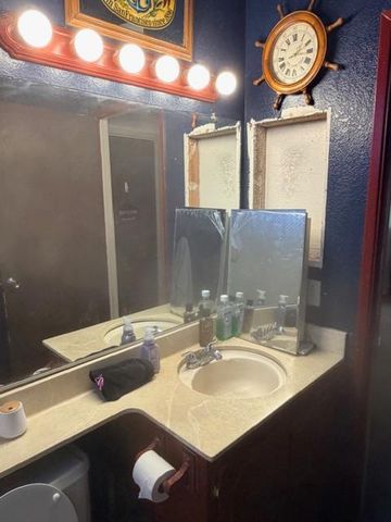 7368 BORBA, Sacramento, CA 95828