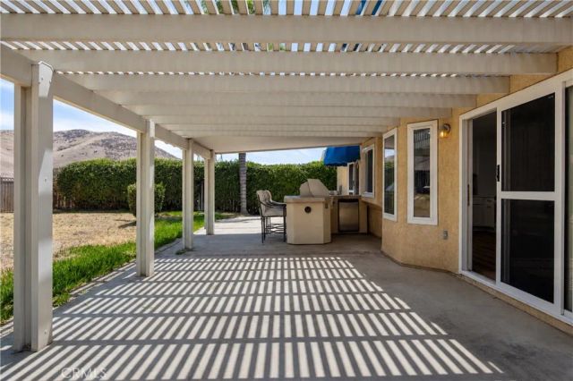 3038 Chablis Avenue, Jurupa Valley, CA 92509