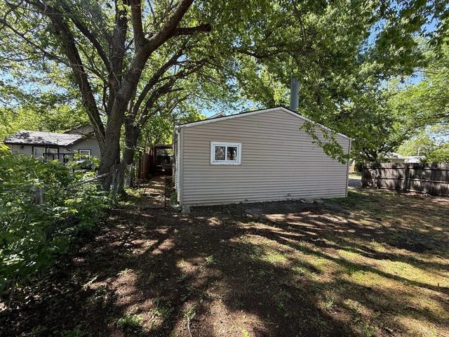 624 S Alleghany, El Dorado, KS 67042