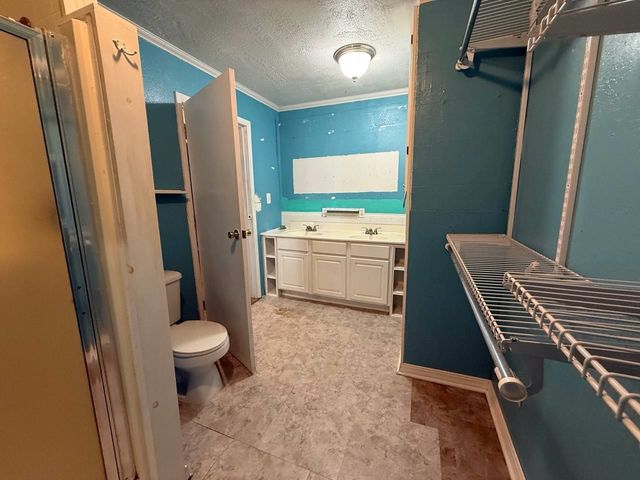 624 S Alleghany, El Dorado, KS 67042