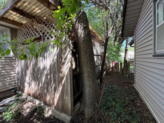 624 S Alleghany, El Dorado, KS 67042