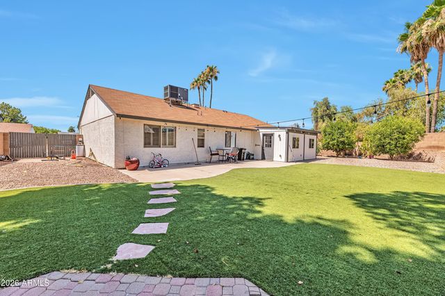 6502 E GRANDVIEW Drive, Scottsdale, AZ 85254