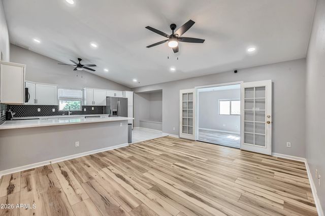 6502 E GRANDVIEW Drive, Scottsdale, AZ 85254
