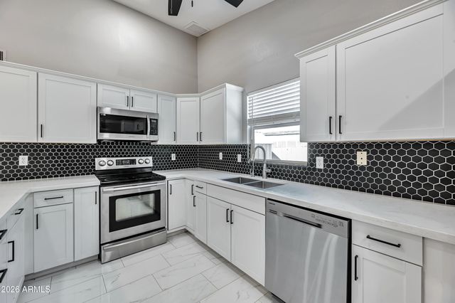 6502 E GRANDVIEW Drive, Scottsdale, AZ 85254