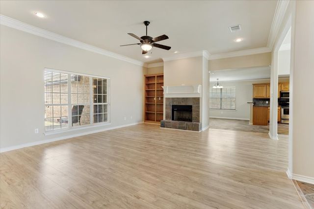 1609 Pecan Grove Road E, Sherman, TX 75090