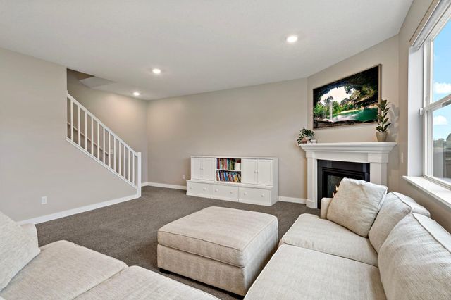 2140 Windermere Circle, Shakopee, MN 55379