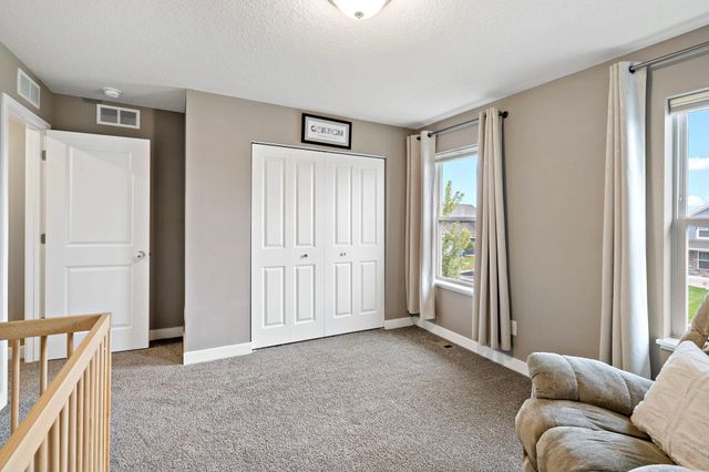 2140 Windermere Circle, Shakopee, MN 55379
