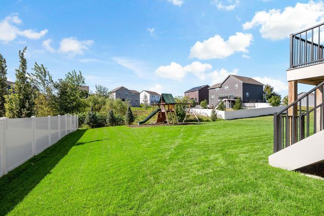 2140 Windermere Circle, Shakopee, MN 55379