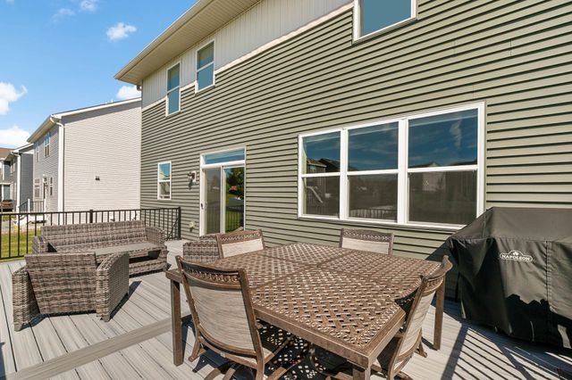 2140 Windermere Circle, Shakopee, MN 55379