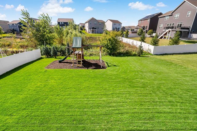2140 Windermere Circle, Shakopee, MN 55379