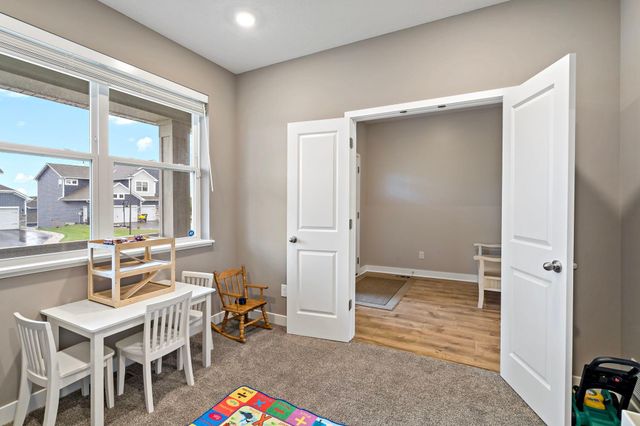 2140 Windermere Circle, Shakopee, MN 55379