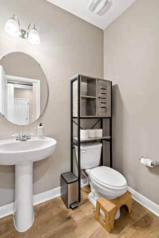 2140 Windermere Circle, Shakopee, MN 55379